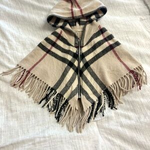 Burberry Kids Hooded Cape in Burberry Check Pattern